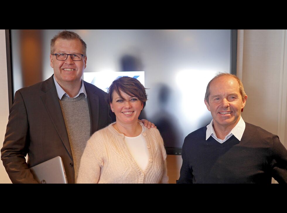 5. mars presenterte Hurtigruten, representert ved konserndirektør Thomas Westergaard og kommunikasjonsjef Anne Marit Bjørnflaten, sine planer om ny storsatsing i Honningsvåg og på Nordkapp; blant annet i samarbeid med Cape Fish-eier Bjørn Ronald Olsen. I en høringsuttalelse til ny områdeplan for Nordkapp-halvøya argumenterer Hurtigruten sterkt for at det nåværende monopolet på Nordkapp bør opphøre.
Foto: Arkiv