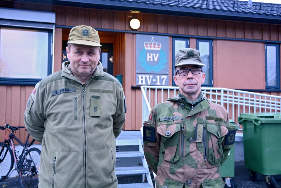 Øvingsbefal Svein Sjøveian og stabsjef HV17 Kjetil Hanssen er glade for at det ser ut til å bli økt aktivitet på GP.
 Foto: Kristin Marie Ericsson