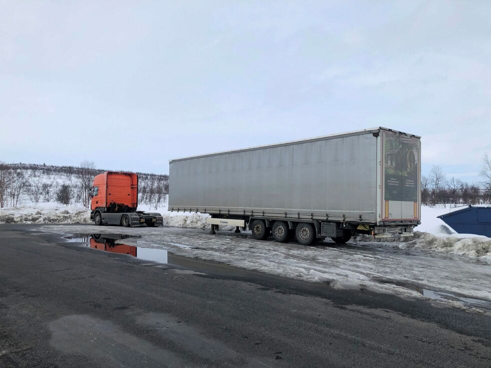 En rek­ke vogn­tog ble stop­pet og kon­trol­lert. Foto: Stat­ens veg­ve­sen