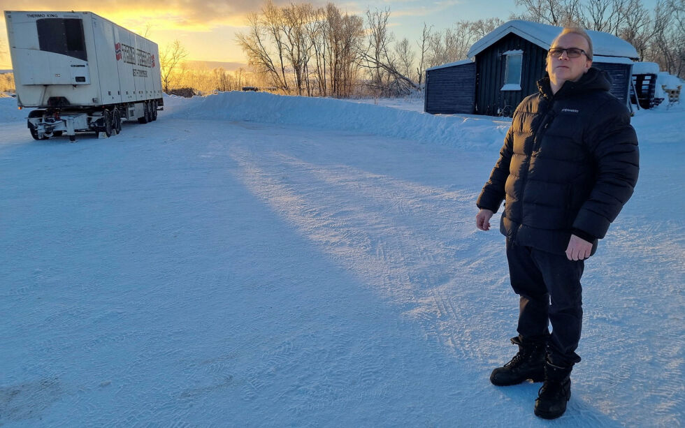 Det er i området sør for Varangerkroa at Statens vegvesen planlegger trafikknutepunkt, og som veietaten nå har gjort et vedtak om ekspropriasjon. – Vi snakker om ekspropriasjon av 7,1 mål, og det kan vi ikke godta, sier Jan Roger Opdahl.
Alle foto: Torbjørn Ittelin