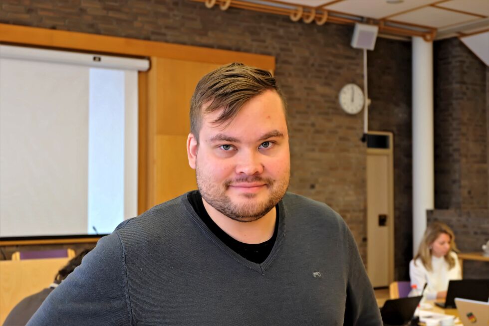 Fylkesvaraordfører Tarjei Jensen Bech (AP) kan i en budsjettlekkasje til iFinnmark bekrefte av tilskuddet til hybelbygget i Lakselv er i havn. Hvor i budsjettet midlene er funnet, og om noen vil få seg en ubehagelig overraskelse torsdag, vil han ikke si noe om overfor Ságat.
 Foto: Bjørn Hildonen