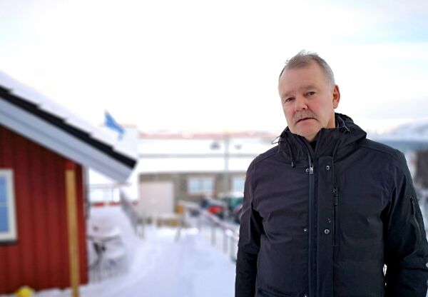 Roser ansatte og nødetatene etter brann med tragisk utfall