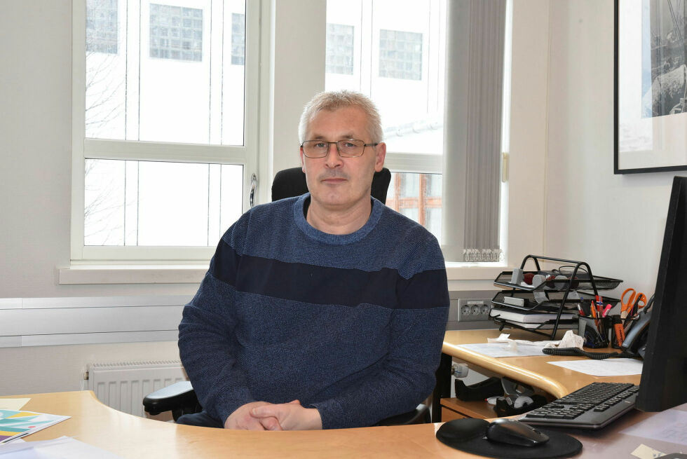 Hammerfest-ordfører Terje Wikstrøm (AP) kan ikke love at det blir mobildekning i år, men han håper på å finne en løsning.
 Foto: Cecilie Ditløvsen