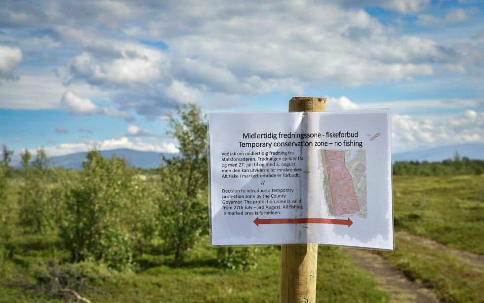 Mellom pukkellaksfella og Lakselv bru er elva stengt for fiske.
 Foto: Sara Olaussen Stensvold