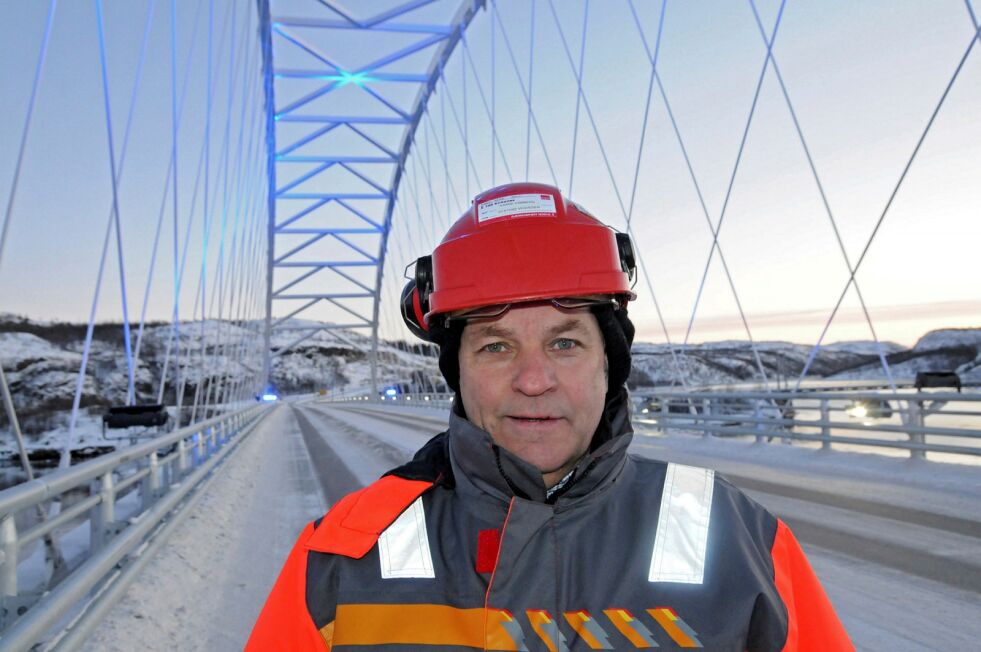 Prosjektleder for E105, Kaare Ramberg ser frem til at en flott rasteplass vil stå ferdig ved Bøkfjordbrua i september. Foto: Hallgeir Henriksen