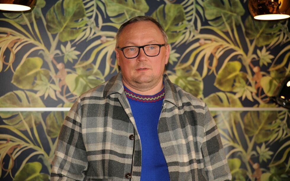 Oppo­si­sjo­nen i Kau­to­kei­no, ved Hans Ole Eira (Sp) på bildet, sammen med Flytt­same­lis­ta og Ap, krever at ord­fø­rer Hans Isak Ol­sen (Dá­lon) rydder opp i tra­kas­se­rings­sak­en. – Han er der hver dag, sier Eira, og ber om at både poli­ti­kere og befolk­nin­gen blir opp­lyste i sak­en.
 Foto: Rita Heitmann