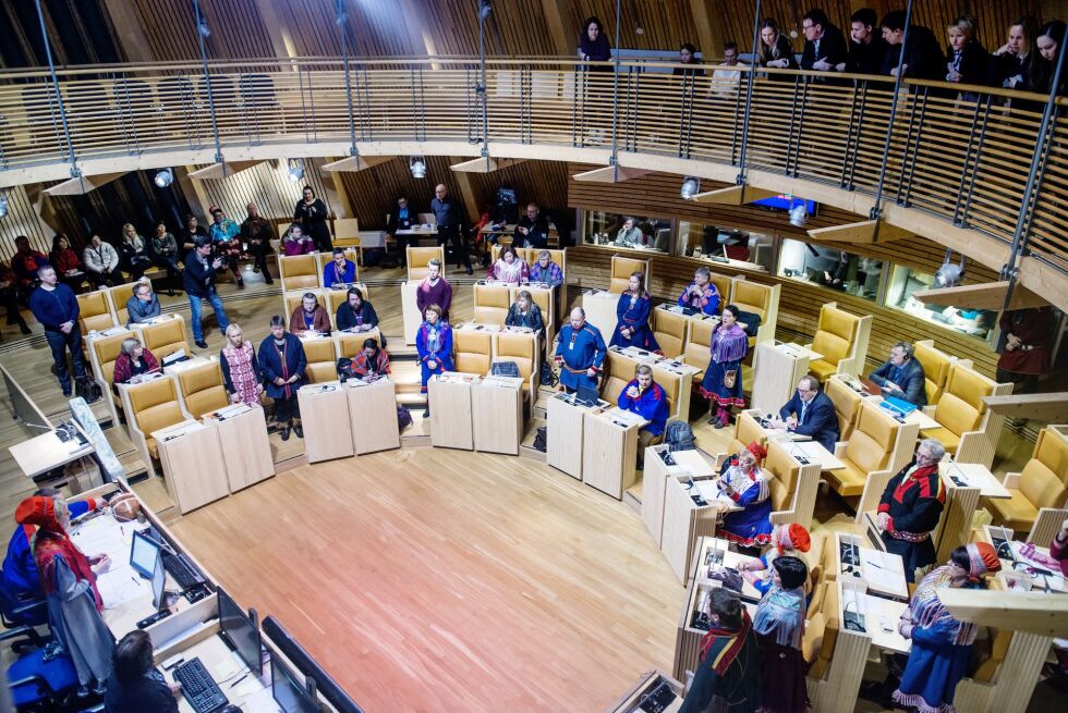 Mange vil hit, til Sametingets plenumssal, etter valget.
 Foto: Frøydis Falch Urbye