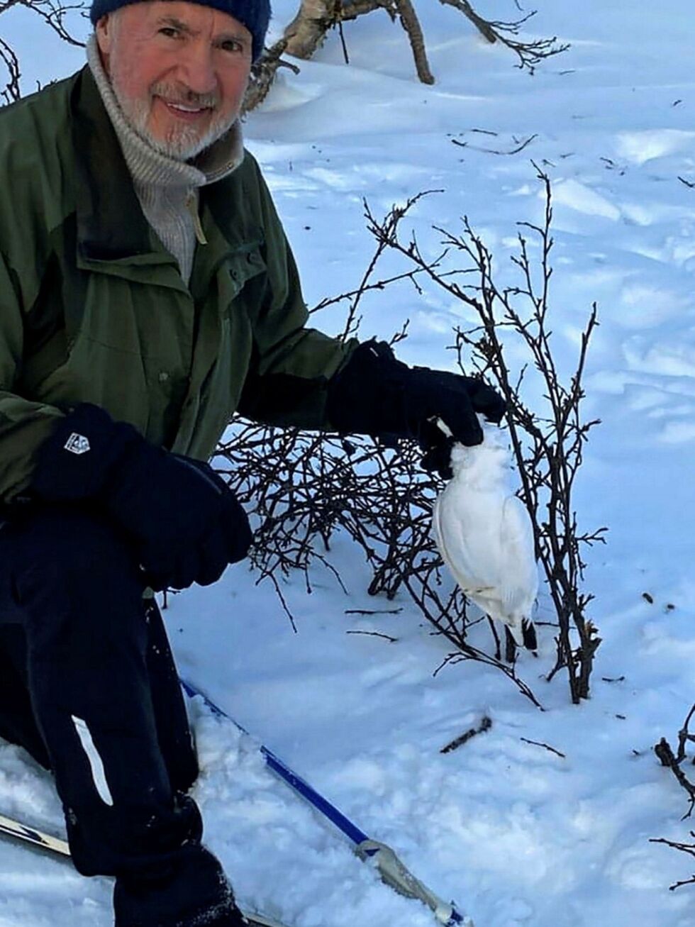 I vinter gjenopptok Kjell Eriksen rypesnarekunsten han lærte i guttedagene. De fire-fem fuglene han fikk, holder for han. FOTO: PRIVAT