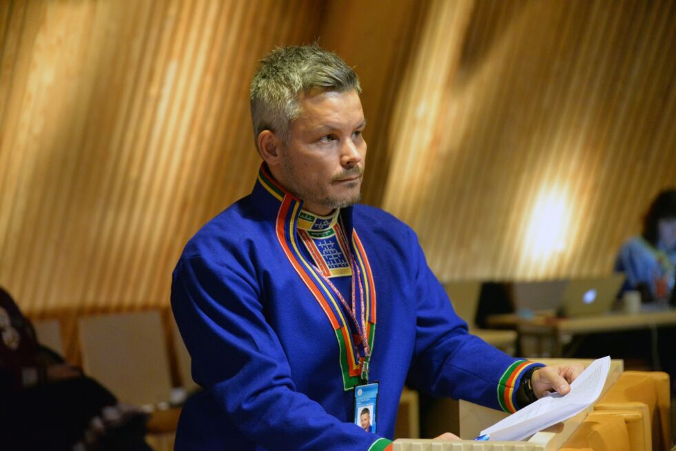 Sametingsrepresentant Lars Filip Paulsen (H) er engasjert i bokbussaken.
 Foto: Steinar Solaas