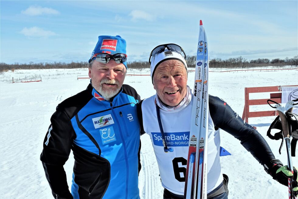 Per Oskar Andersen (til venstre) kunne søndag opplyse at Vadsø Skiklubb har fått NNM-arrangementet. Her sammen med Jon Petter Harila.
 Foto: Bjørn Hildonen