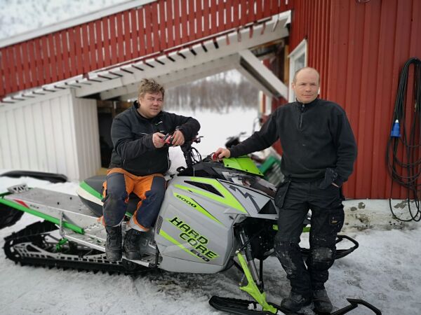 Finske fiskere med levende agn - forsvant da de ble konfrontert