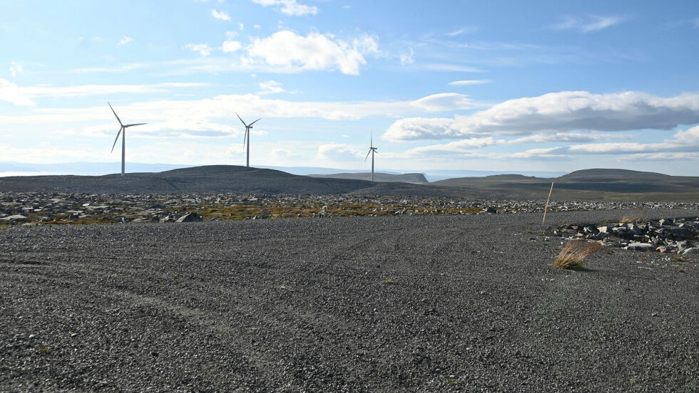 Lebesby kommune er den eneste i Finnmark som har fått penger fra en støtteordning som skal redusere belastningen på natur og friluftsliv – som det heter. Bildet er fra Kjøllefjord vindkraftverk på Gartefjellet.
 Foto: Irmelin Klemetzen