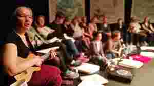 Master i teater med eget univers