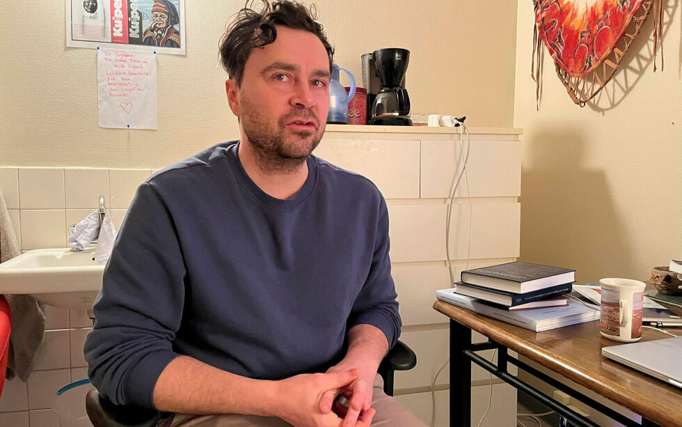 Sigbjørn Skåden skal samtale med  Mary Ailonieida Sombán Mari og Sollaug Sárgon om natur og protesttradisjoner.
 Foto: Elin Wersland