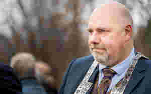 Vil ha ekstern gransking
