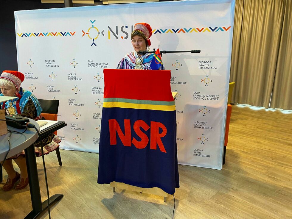 Aili Keskitalo taler for siste gang som president til et NSR-landsmøte. Foto: NSR