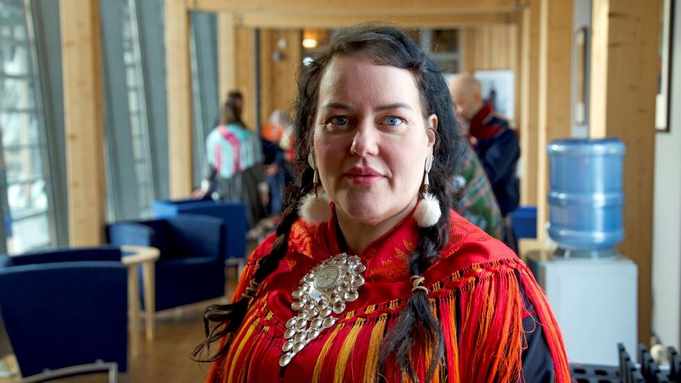 Sametingspresident Silje Karine Muotka uttrykker samefolkets kondolanse, sympati og støtte til alle som er berørt av lørdagens masseskyting i Oslo.
 Foto: Steinar Solaas