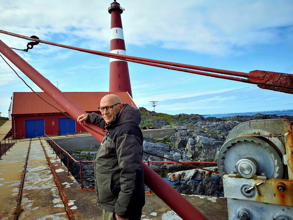 Jan Erik Raanes fikkf lest stemmer ved kirkevalget i Gamvik sokn, her ved Slettnes fyr i 2019.
Foto: Erik Brenli