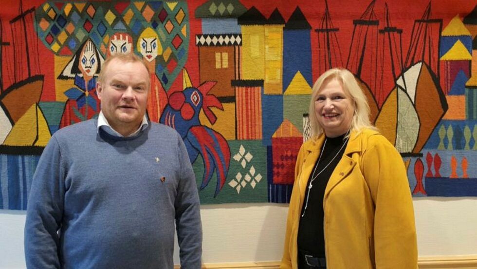 Fylkesrådsleder Bjørn Inge Mo sammen med styreleder i Troms Holding AS, Line Fusdal. Det er sistnevnte som sammen med styremedlemmene Tom Erik Forså, Synnøve Søndergaard, Katrine Boel Gregussen og Gunnleif Alfredsen, som bestemmer hvem som skal få penger fra selskapet.
 Foto: Troms Holding AS