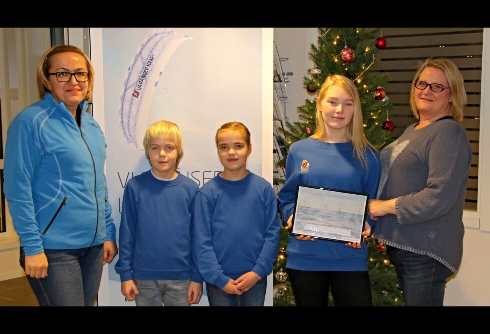 Representanter fra Kirkenes Turnforening kunne glede seg over å motta 10.000 kroner til innkjøp av nytt utstyr.
 Foto:  Varanger Kraft