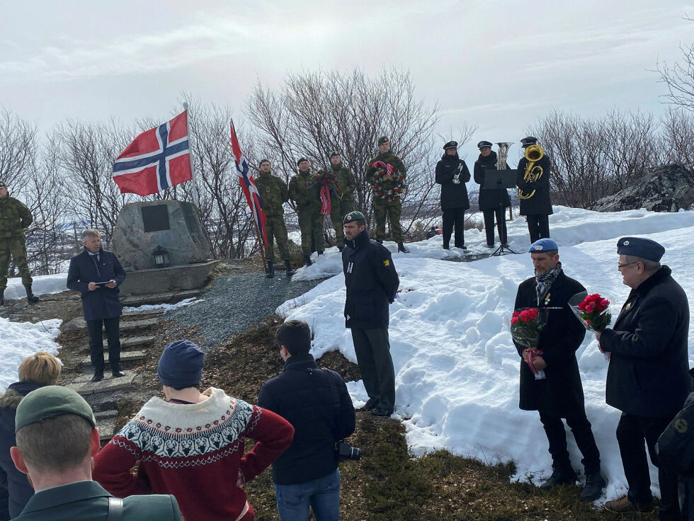 I sin tale trakk fiskeriminister Bjørnar Skjæran også frem partisanenes innsats under krigen.
 Foto: Hallgeir Henriksen