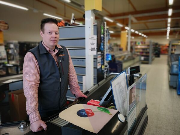 Driver begge butikkene