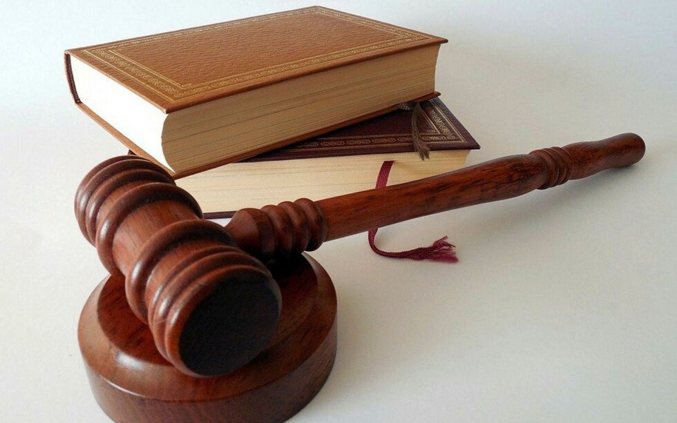 Mann fra Porsanger er dømt til fengsel i 18 dager for trusler mot politibetjent.
 Foto: Pixabay