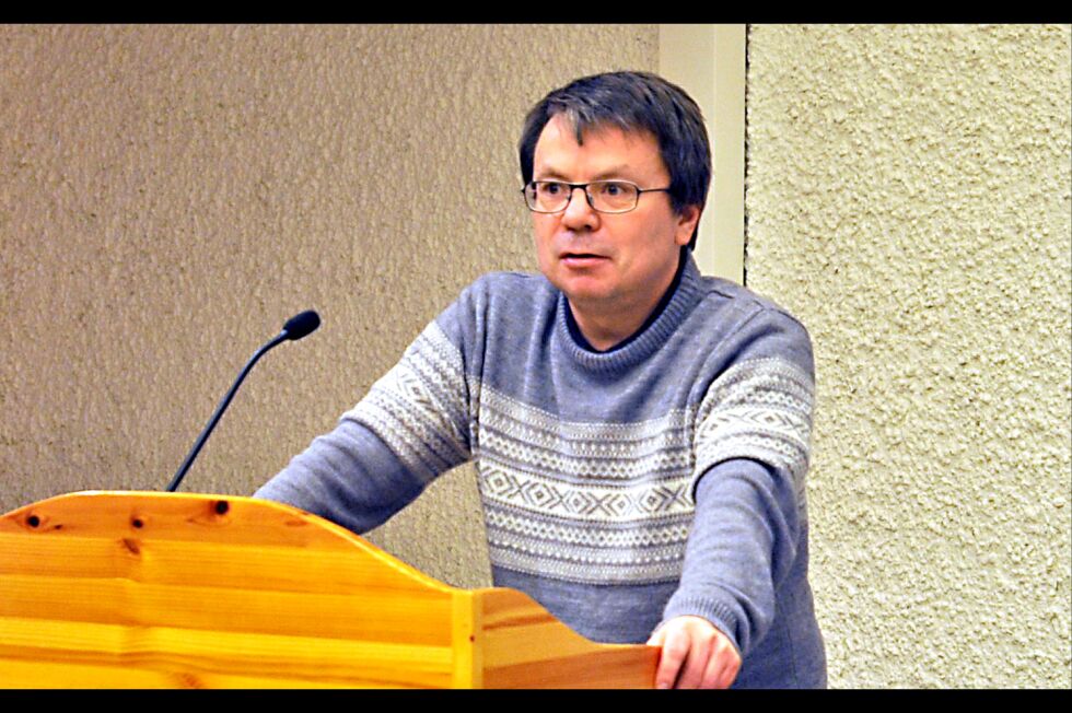 Politikerne i Tana ønsker seg en konsekvensutredning og de svarene den vil gi omkring en eventuell utbygging av Davvi vindkraftverk.	 – Jeg synes det er fint at man får utredet plikter og ser på hva eventuelle goder for lokalsamfunnet vil kunne bli, sa gruppeleder i Tana Ap, Per Ivar Stranden.
 Foto: Erik Brenli
