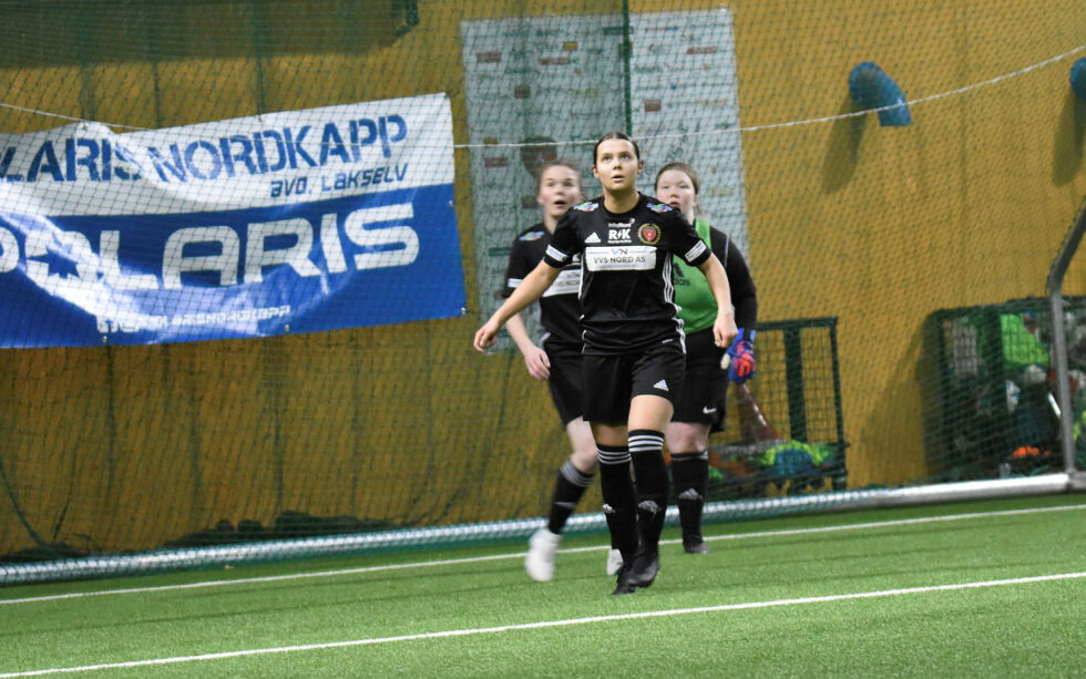 PIL-damer i kampmodus.
 Foto: Sara Olaussen Stensvold