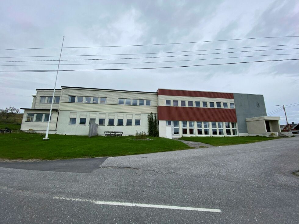 Bugøynes skole med 13 elever har ingen med finsk som valgfag. I 2002 var det nitten som tok finsk på skolen.
 Foto: Hallgeir Henriksen