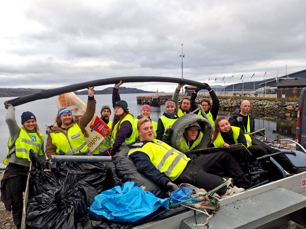 Elevene og lærerne plukket cirka 300 kilo søppel.
 Foto: Privat