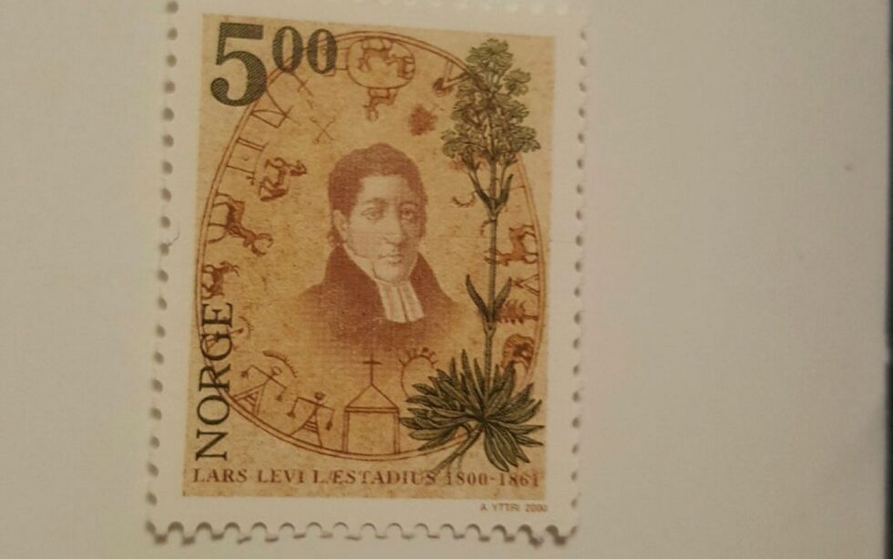 Fra min frimerkesamling kom jeg over dette frimerket. Posten ga det ut 15. september 2000 i forbindelse med 200 års jubileumet for Læstadius fødsel. Som vi ser har frimerket planter fra hans botaniske virksomhet og en runebomme. Privat foto