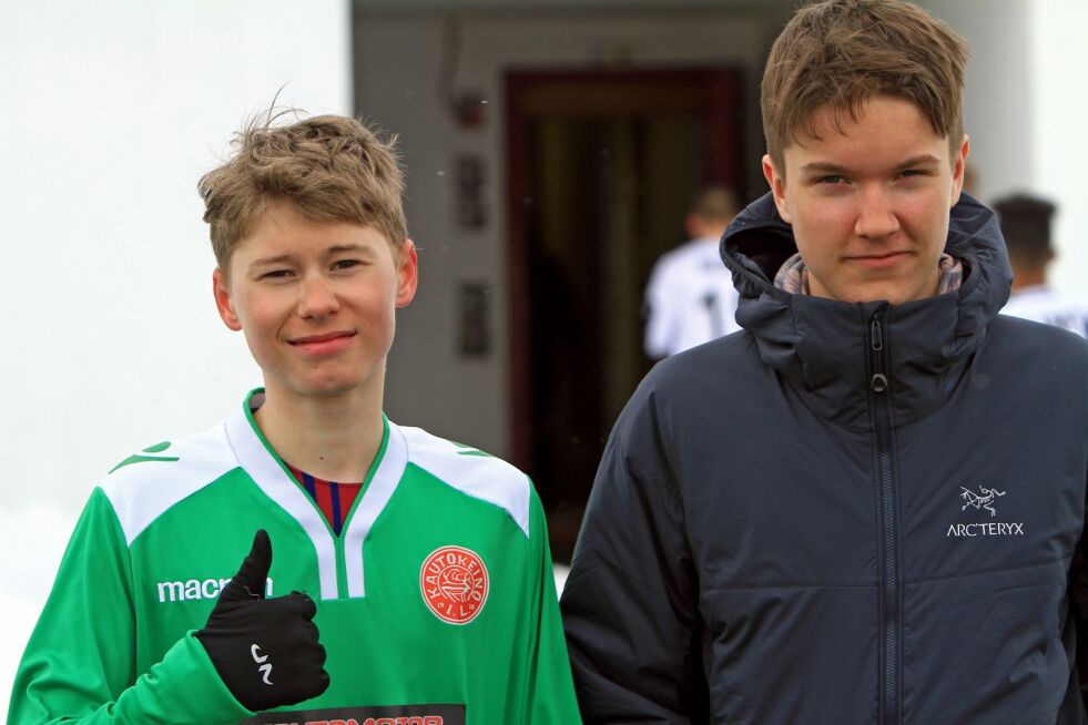 Johan Ante Eira og Mika Holmen Hætta fikk sin debut på A-laget, og begge var samstemte i at det var en positiv og artig opplevelse.
 Foto: Johan Mathis Gaup