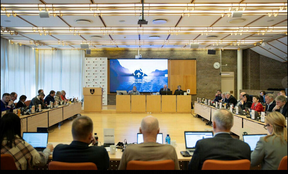 Det ble ingen votering av Melkøya-saken etter at Høyre og Arbeiderpartiet (12 av 35 representanter) blokkerte det hele.
 Foto: Chand Deep Kardey/FFK