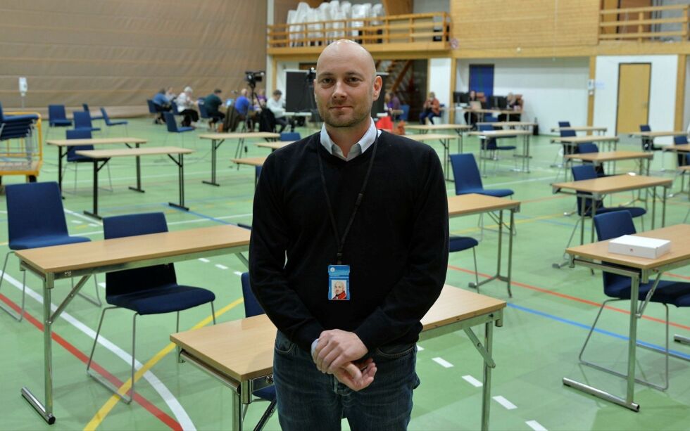 – Det­te er en ven­tet bio­lo­gisk ka­ta­stro­fe som til­sy­ne­la­ten­de ser ut til å ha kom­met ov­er­rask­en­de på regjeringen, sier Tom Sot­ti­nen som er Ar­bei­der­par­ti­ets før­s­te­kan­di­dat fra øst­re krets til Same­tings­valg­et. 
Foto: Steinar Solaas