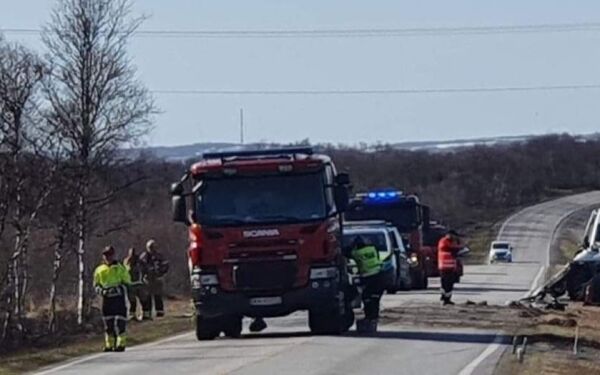 Ung mann omkom i bilulykke