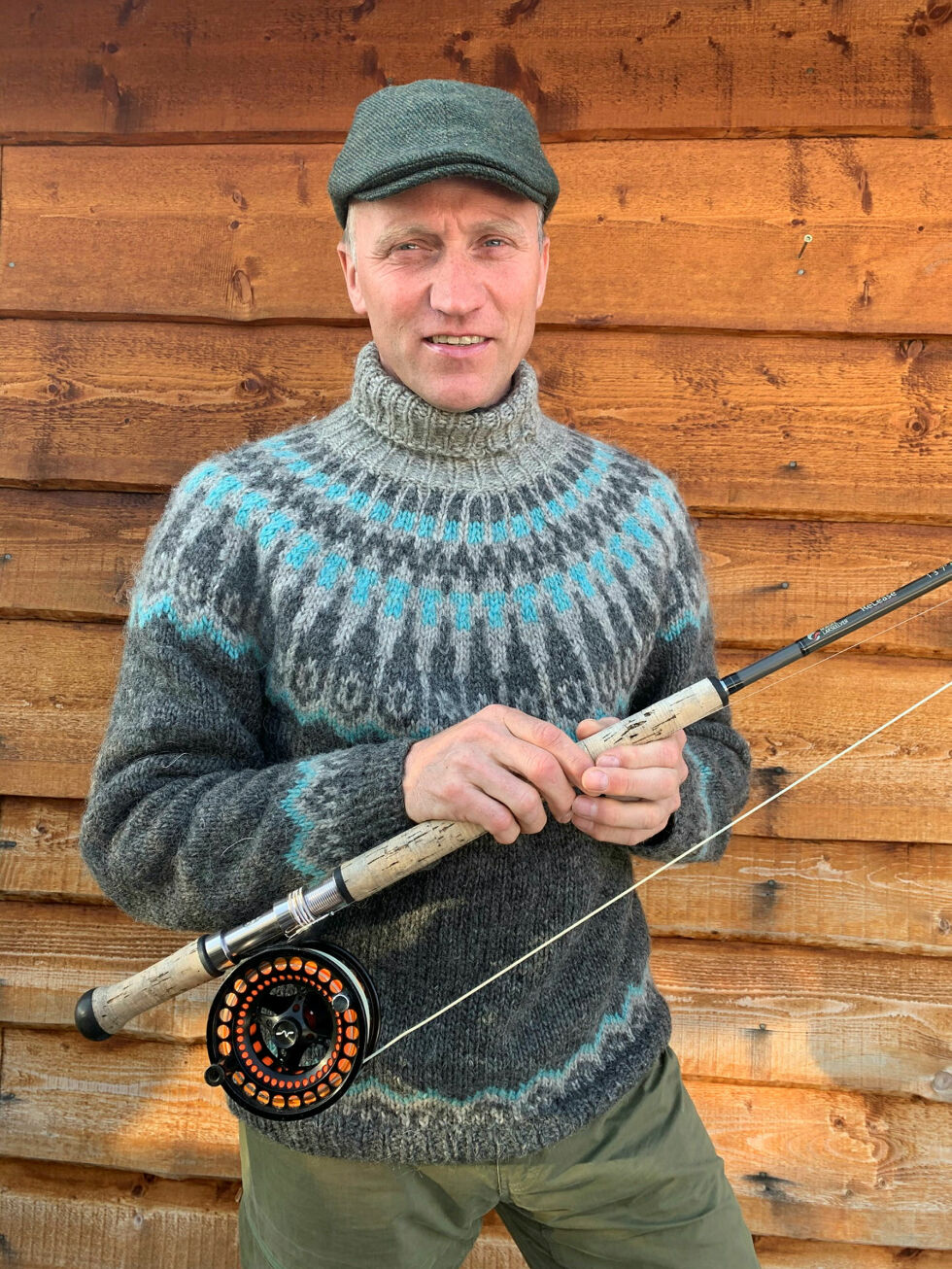 Nils-Roger Pettersen fratrer vervet som styreleder for Lakselv Grunneierforening.
 Foto: Lakselv Grunneierforening
