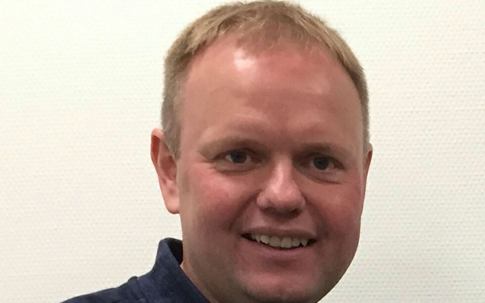 Roger Fin­jord i Finn­mark fot­ball­krets sier man de kom­men­de år­ene vil arr­an­ge­re slutt­spill­kam­pe­ne i stor­hal­le­ne i fyl­ket.
FOTO: FFK