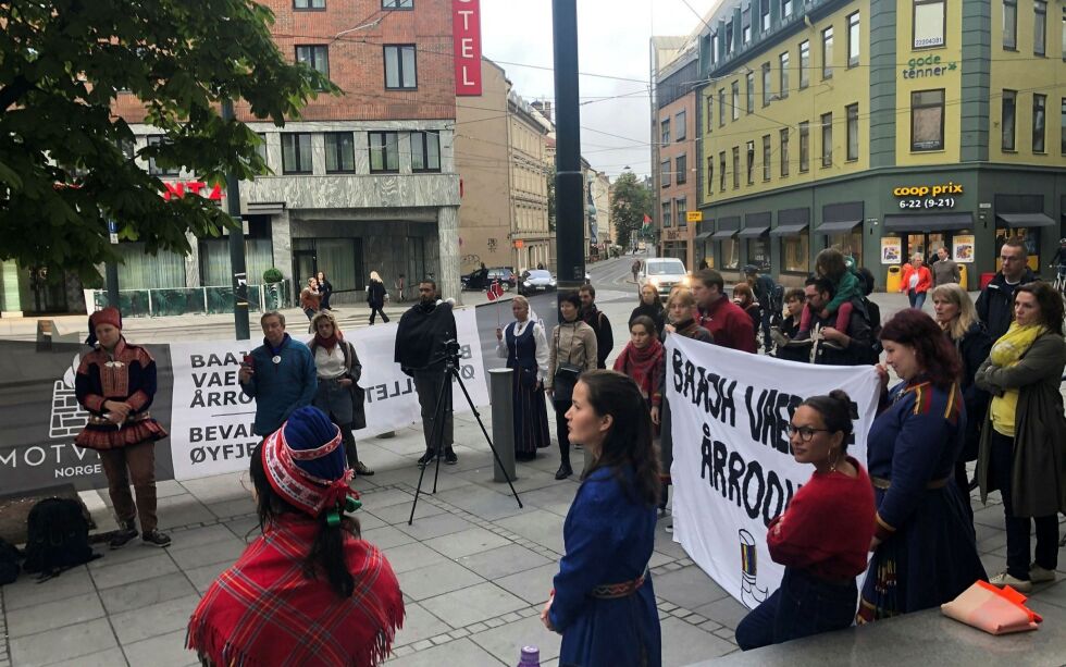 Fra demonstrasjonen under rettssaken i Oslo tinghus. Foto: Hannah Persen