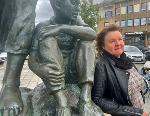 – Kan også komme inn i kirka, tenne ett lys og bare være