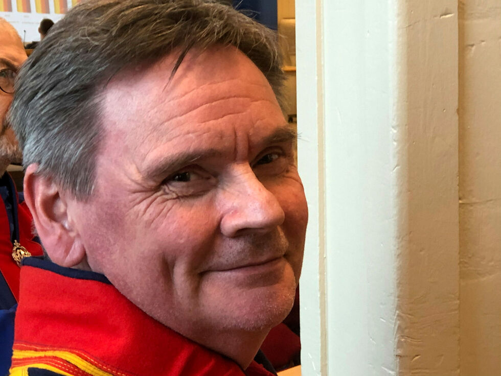 Ordfører Svein Atle Somby håper ny kommunedirektør kommer kjapt på plass etter at Ronny Berg fratrer 10. april.
 Foto: Stein Torger Svala