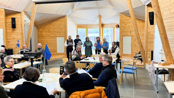 Feiret med sang og foredrag