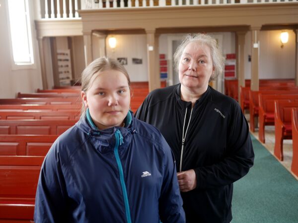 Viser frem byens kirke