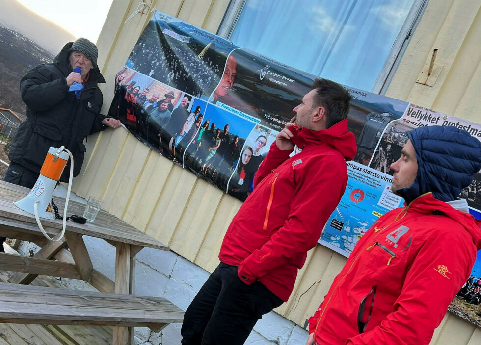 Kjell M. Derås, Naturvernforbundet, Svein Grotli Skogen, seksjonssjef NVE og seniorrådgiver Erlend Bjerkestrand NVE
 Foto: Maret Laila Anti