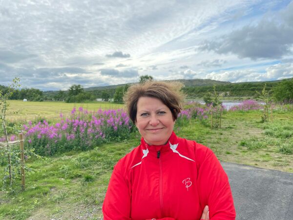 Tanaelva forsvinner i det grønne