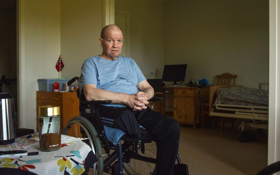 Kjell Arne Josefsen (64) mistet beinet til sykdom, og er i ung alder nå bosatt på Porstun i Lakselv, som stort sett er bebodd av eldre.
 Foto: Sara Olaussen Stensvold