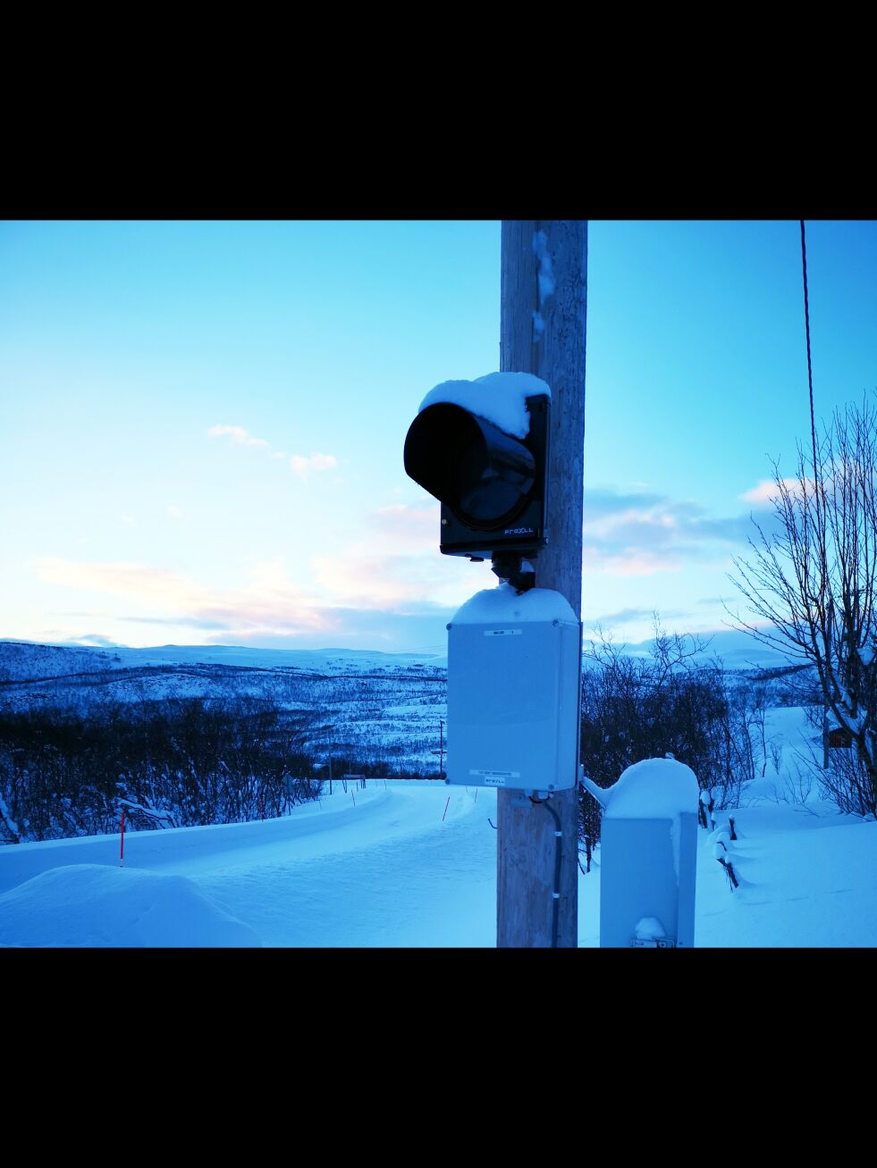 Smalfjord er ett av flere steder som tester ut nytt system for buss i Finnmark.
 Foto: Erik Brenli