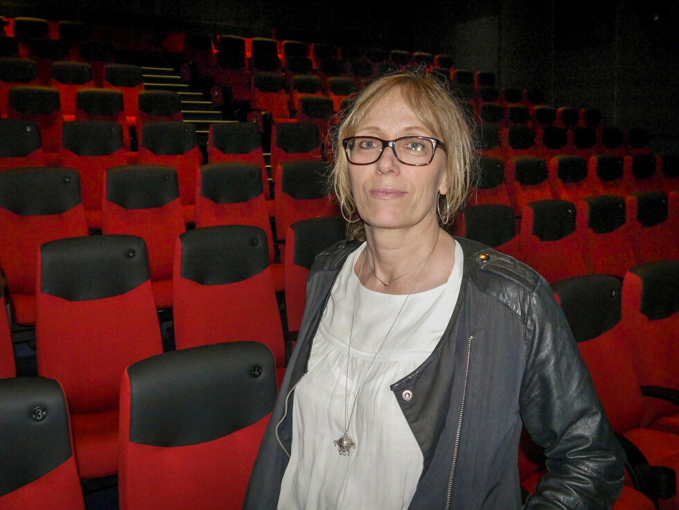 – Vi har både teknisk og filmfaglig kompetanse for å kunne drifte kinoen på en god måte, sier leder for Nordkapp filmfestival, Edelh Ingebrigtsen.
 Foto: Geir Johansen