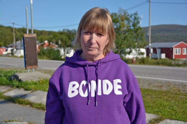 Advarer mot å henge ut bønder