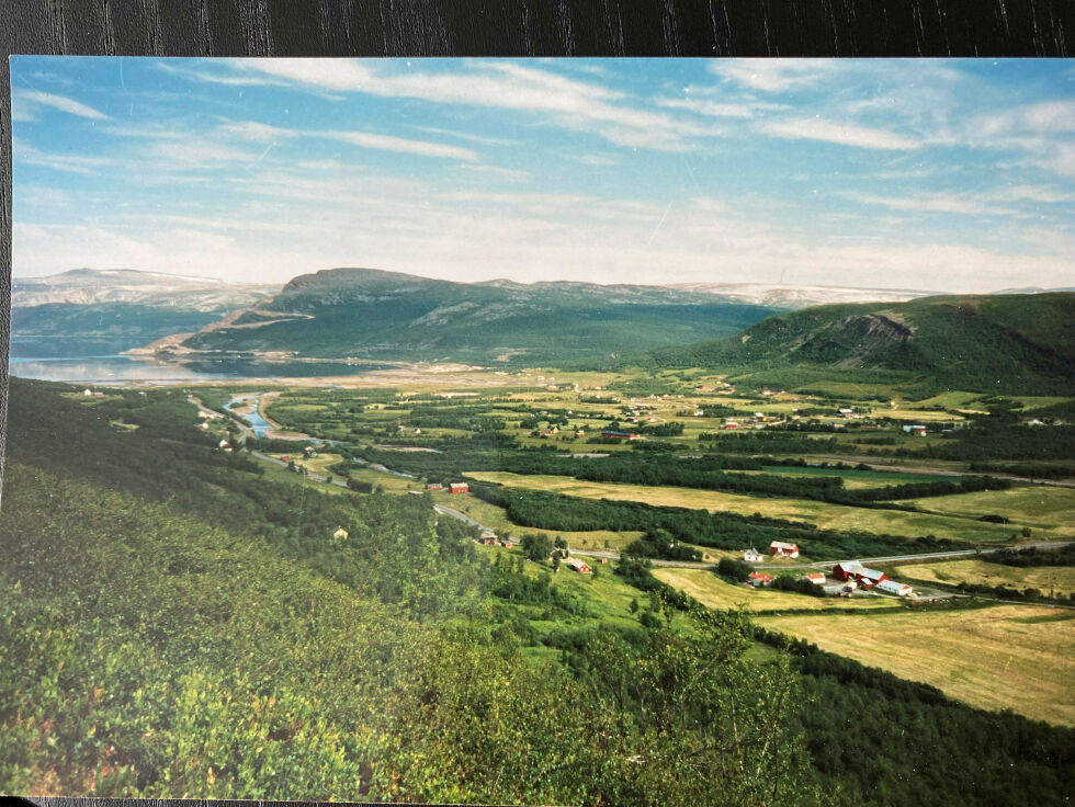 Oversikt over Austertana, med Alfheim gård.
 Foto: Privat